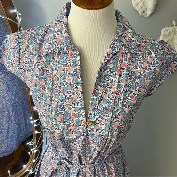 Kacey Hughes blue floral dress - Picture 5 of 12